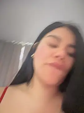 Issane_Peru live XXX chat