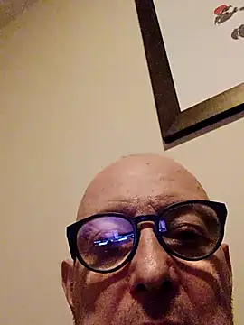 Živý XXX chat matureexhibit68