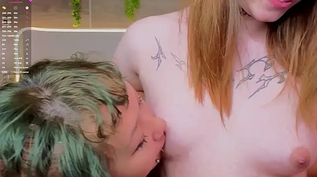 KeriArds - Topless