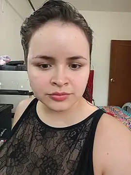 SeleneLuminari8 Adlı Modelin Canlı XXX Sohbeti