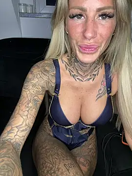 SpicyMelinaa Live XXX-Chat