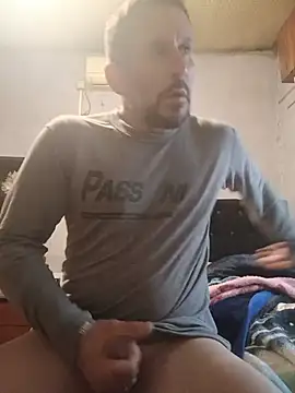 hernan198o élő XXX-chatje