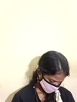 Tamil_MukilVenba Chat XXX in diretta