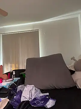 reecieofficial's Live XXX Chat