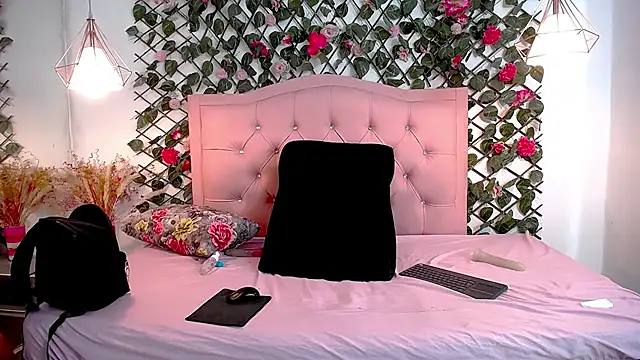 LucyCute_1's Live XXX Chat