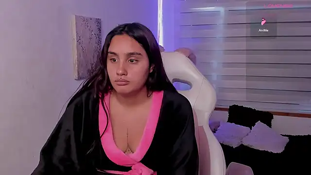 Chat +18 de Kir_ely ao vivo