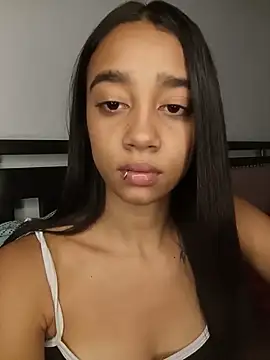 צ'אט XXX בשידור חי של Zoe_Sweett18