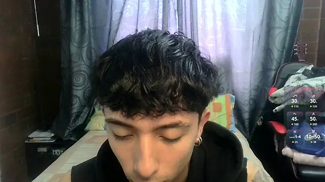 Živý XXX chat Mr__Aaronn