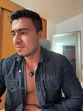 Chat +18 de Chris_Clarck ao vivo