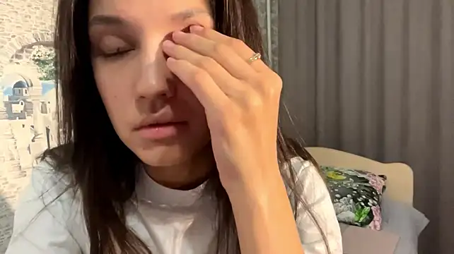 GildaCode - PIHCH MY HARD NIPPLES
