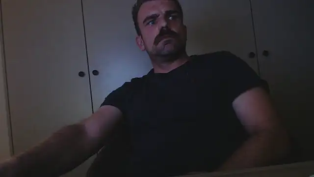 XXX chat uživo modela mrbigballs