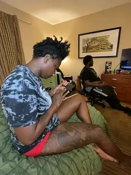 Chat +18 de Tattedupdek ao vivo