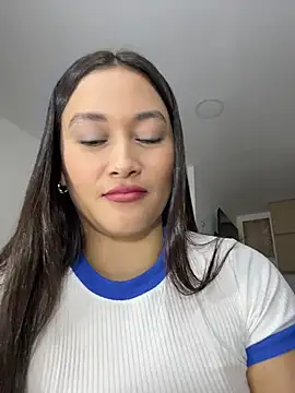 Tatiana123_ 라이브 XXX 채팅