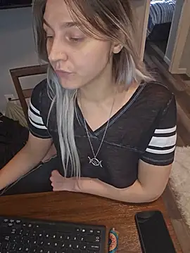 ScarletsWeb XXX чат на живо