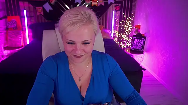Chat +18 de CrystalVibe ao vivo