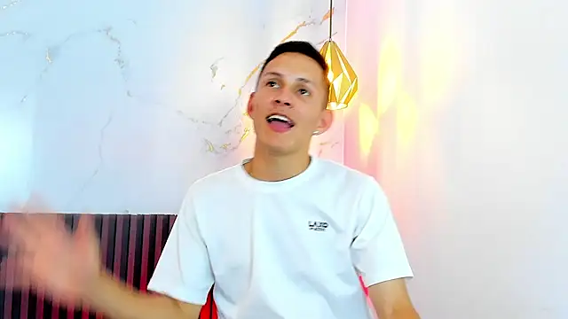 IzanArias Chat XXX live