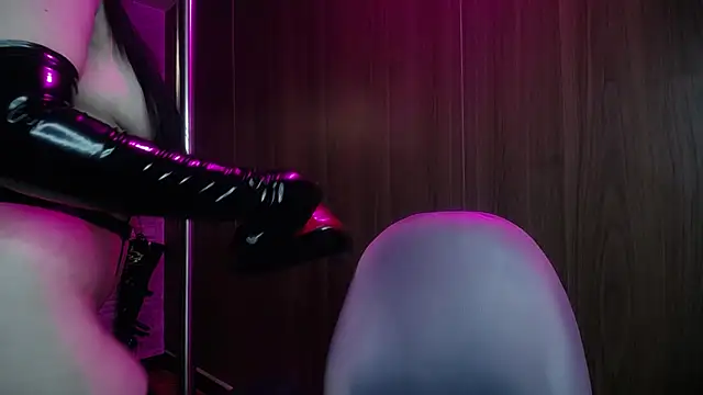 Belladonna_trix Adlı Modelin Canlı XXX Sohbeti