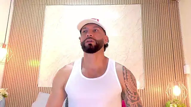 yorbymaxx's Live XXX Chat