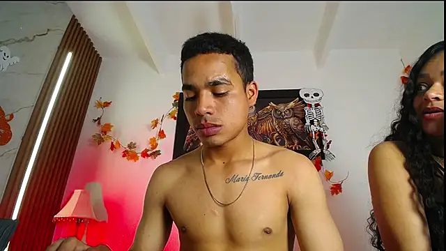 הופעת וובקאם של Amber_and_Tyler_