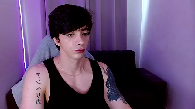 Chat XXX en directo de H3ll_B0I