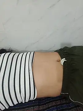 Hot_Riya_999's Live XXX Chat