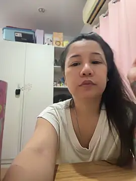 LINDA_HD's Live XXX Chat