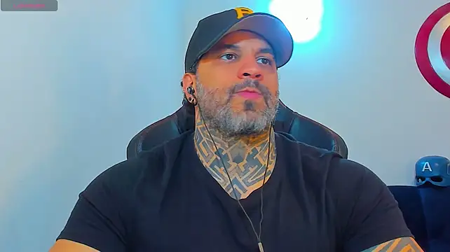 Онлайн чат XXX JoshRigby