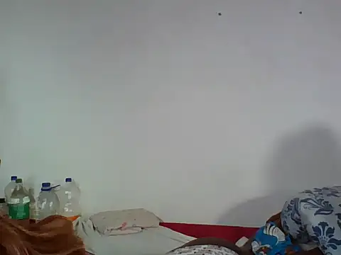 Brunette_blonde élő XXX-chatje