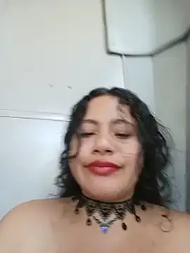 Yaya_paid live XXX chat