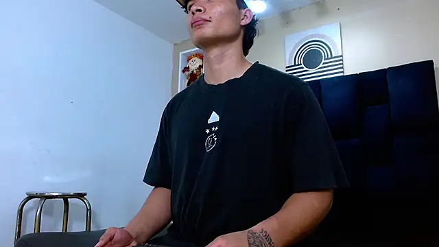 Chat XXX en directo de GoldenBoy_23