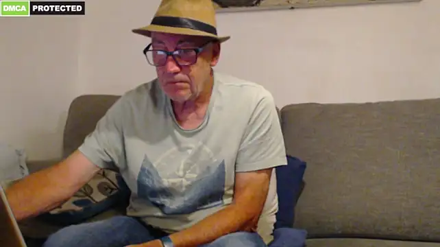 bluedae1 – Naživo XXX chat