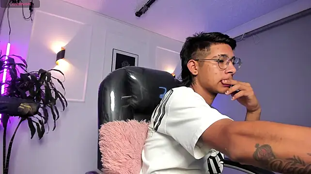 Harry04_ Live XXX-chat