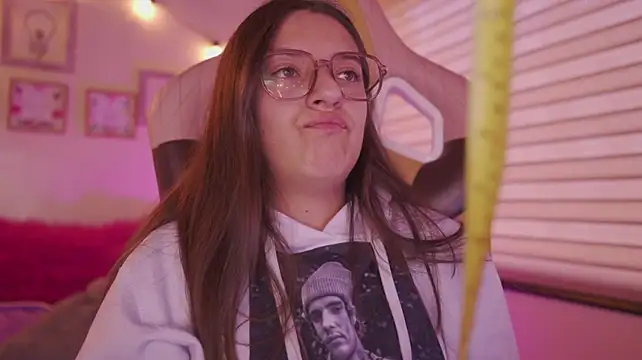 Онлайн чат XXX milly_kenner