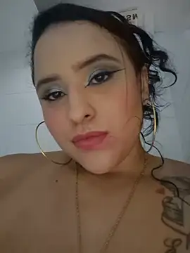 EmmaWalkerr_ Adlı Modelin Canlı XXX Sohbeti