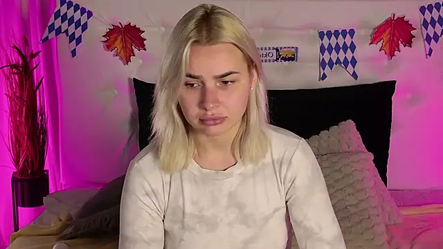 XXX chat uživo modela EmmiLive