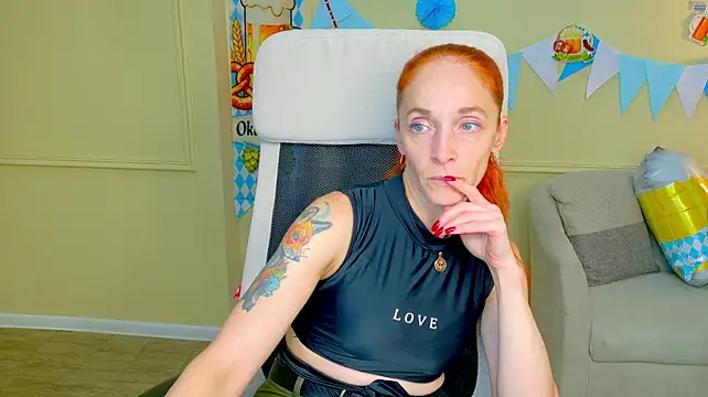 XXX chat uživo modela BreeTerner
