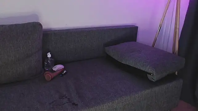 Chat +18 de ElaraHex ao vivo