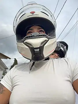 AlannaEvons 现场XXX聊天