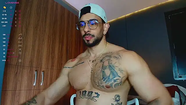 massimo_visconti Adlı Modelin Canlı XXX Sohbeti