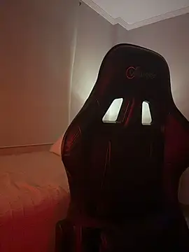 MisFrekcles_'s Live XXX Chat