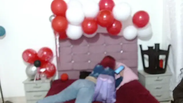 LITTLEJULES Adlı Modelin Canlı XXX Sohbeti