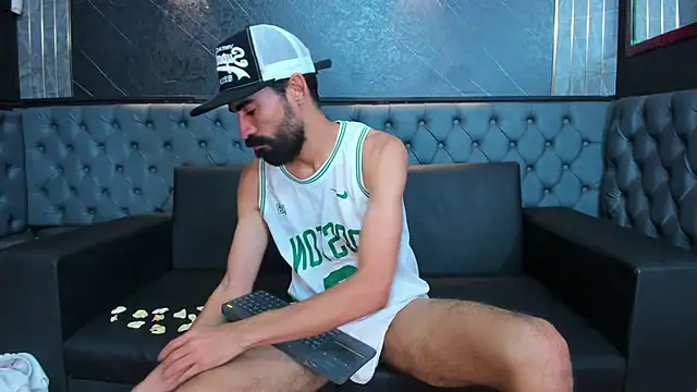 XXX chat uživo modela Andres_Bless