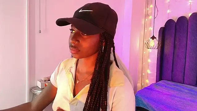 Queen_perla_ XXX чат на живо
