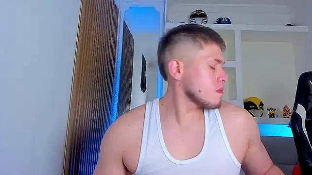 SebastianMaximoff_ Chat XXX live
