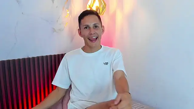 XXX chat uživo modela IzanArias