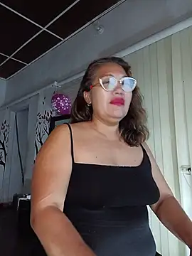 Anniecoopeer - riding dildo