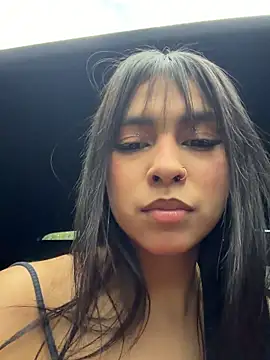 Chel__'s Live XXX Chat