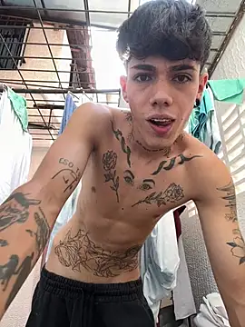 Živý XXX chat Tommy_valverde