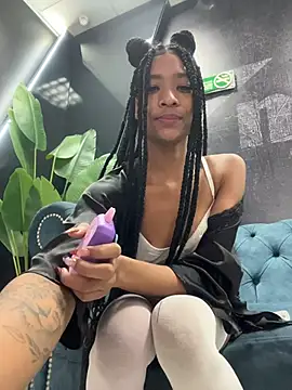 BadLilAngelXXX লাইভ XXX চ্যাট