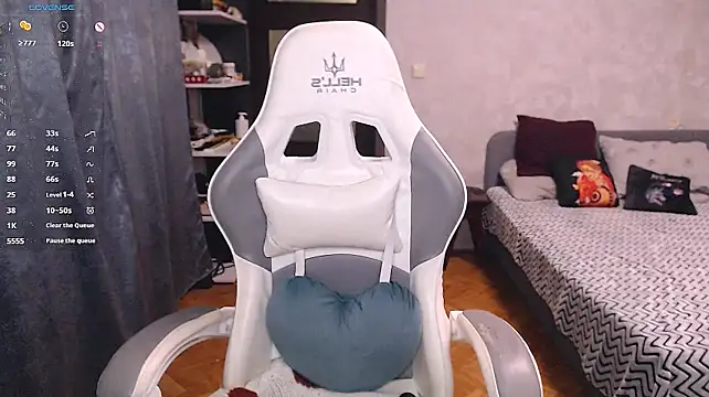XXX chat uživo modela lunalovesu